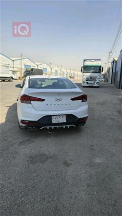هیوندای ئەلەنترا